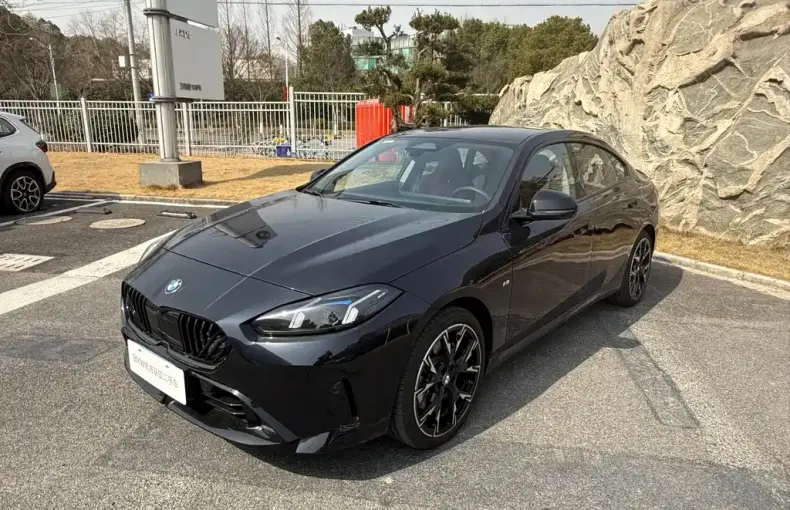 BMW 2 Series 2025 из Китая