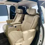 Toyota Alphard 2021 из Китая