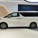 Toyota Alphard 2021 из Китая
