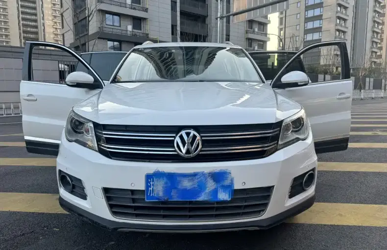 Volkswagen Tiguan 2012 из Китая
