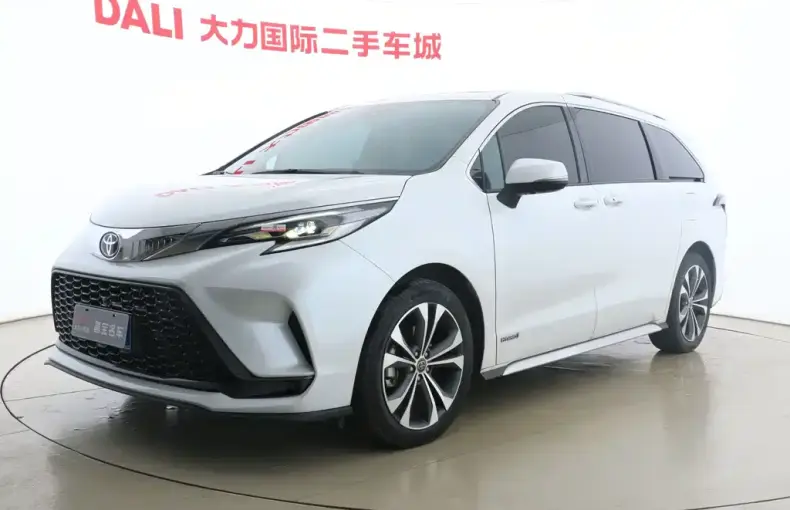 Toyota Granvia 2024 из Китая