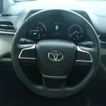 Toyota Granvia 2024 из Китая