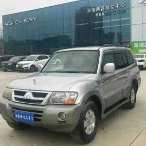 Mitsubishi Pajero 2010 из Китая
