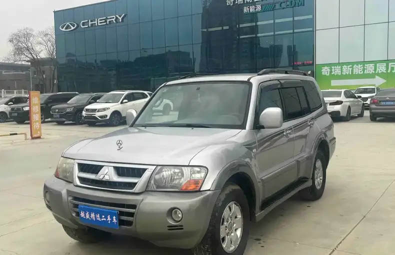 Mitsubishi Pajero 2010 из Китая