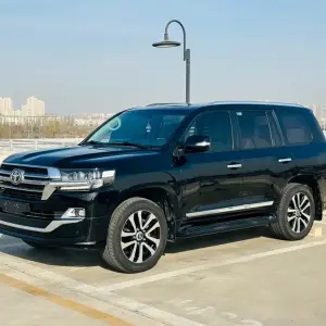 Toyota Land Cruiser 2020 из Китая