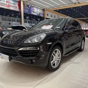 Porsche Cayenne 2013 из Китая