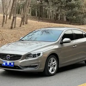 Volvo S60 2015 из Китая