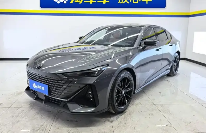 Changan UNI-V 2023 из Китая