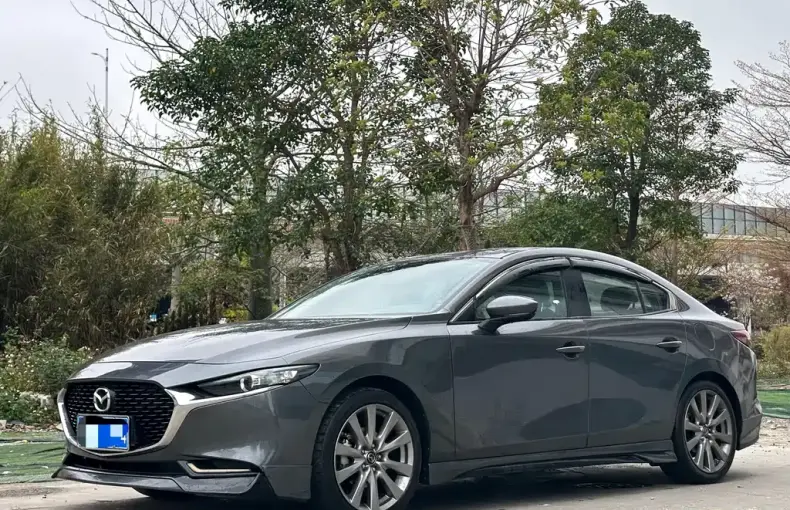 Mazda 3 Axela 2020 из Китая