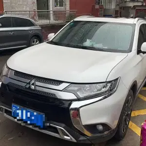 Mitsubishi Outlander 2020 из Китая