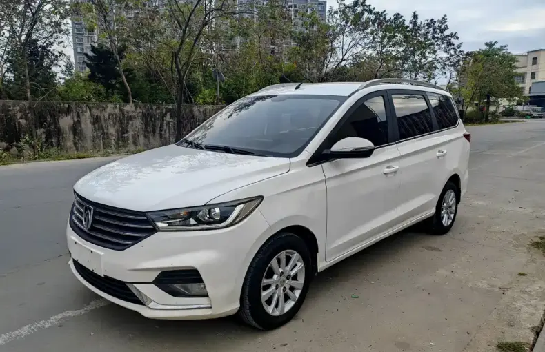 Baojun 360 2019 из Китая