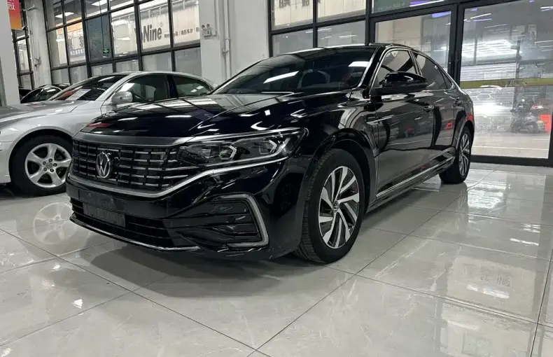 Volkswagen Passat New Energy 2022 из Китая