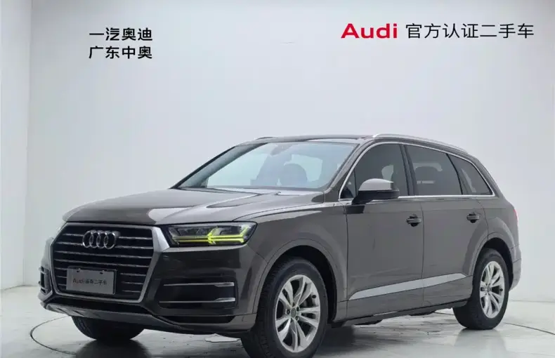 Audi Q7 2018 из Китая