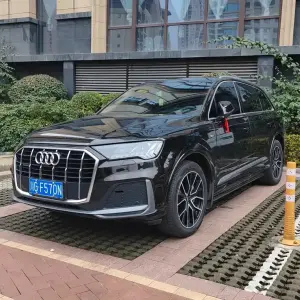 Audi Q7 2020 из Китая