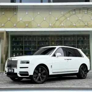 Rolls-Royce Cullinan 2020 571 л.с. из Китая