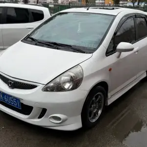 Honda Fit 2006 из Китая