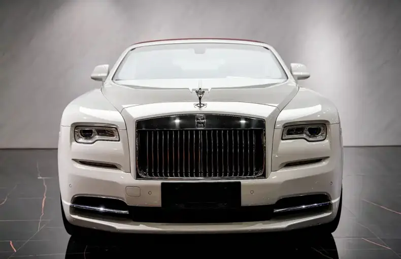 Rolls-Royce Dawn 2017 из Китая