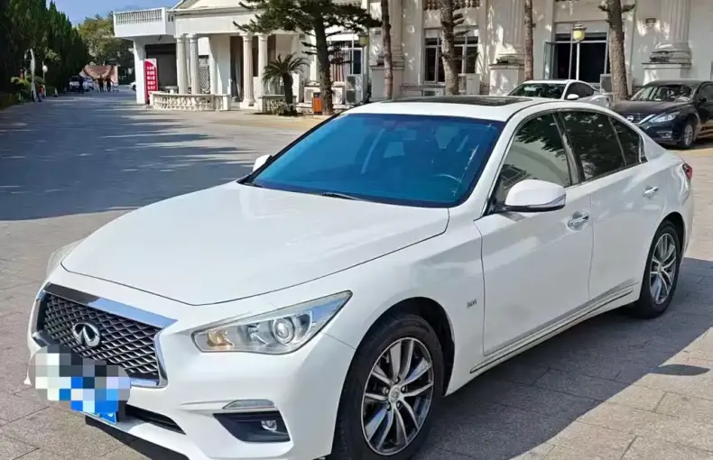 Infiniti Q50L 2019 из Китая