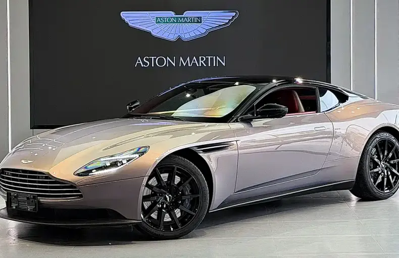 Aston Martin DB11 2022 из Китая