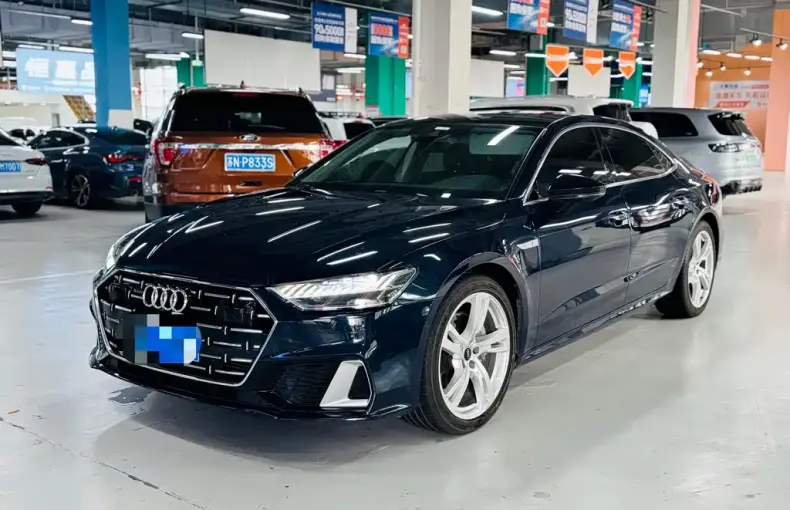 Audi A7L 2024 из Китая