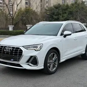 Audi Q3 2021 из Китая
