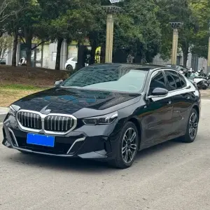 BMW 5 Series 2024 190 л.с. из Китая