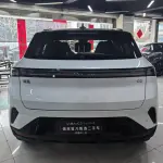 Lynk & Co 06 2025 из Китая