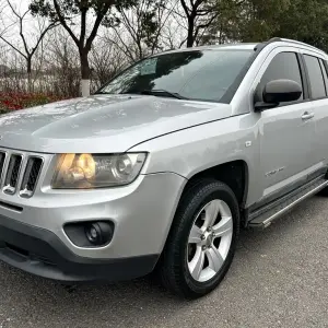Jeep Compass (Import) 2012 из Китая
