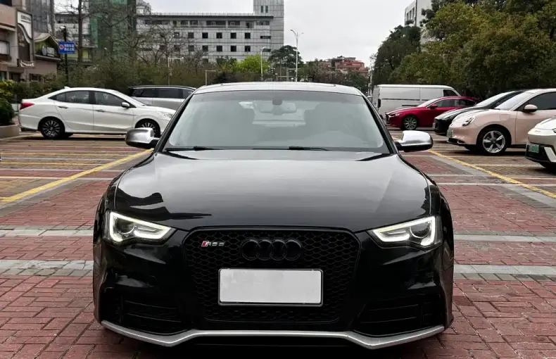 Audi S5 2012 из Китая
