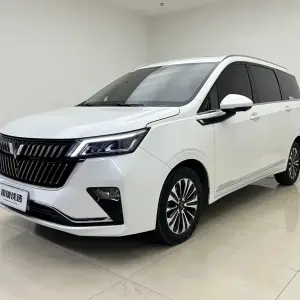 Wuling Jiachen 2022 из Китая
