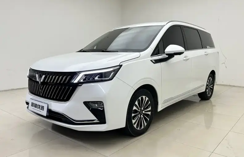Wuling Jiachen 2022 из Китая
