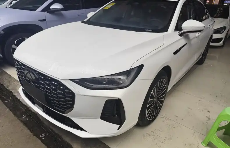 Fulwin Fengyun A8L 2026 из Китая