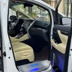 Toyota Alphard 2022 из Китая