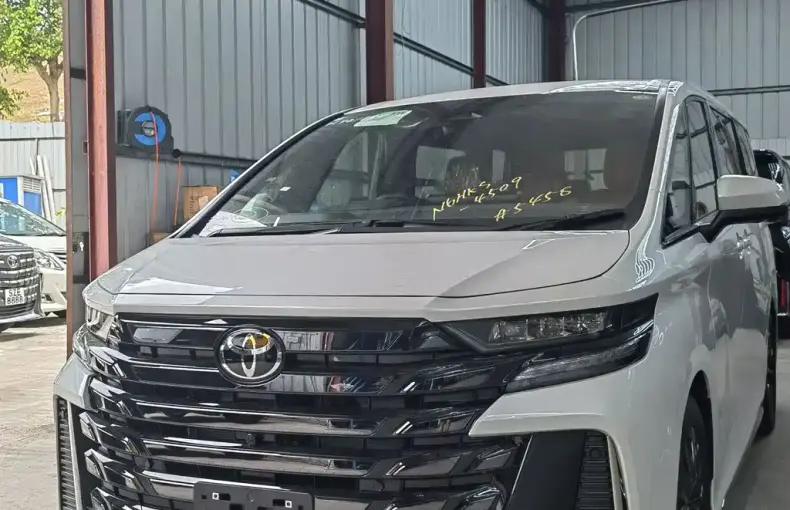 Toyota Vellfire 2024 из Китая