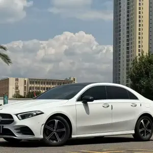 Mercedes-Benz A-Class 2023 163 л.с. — лот 57771905 из Китая