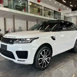 Land Rover Sport 2022 360 л.с. 360 л.с. 360 л.с. 360 л.с. из Китая