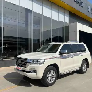 Toyota Land Cruiser 2017 из Китая