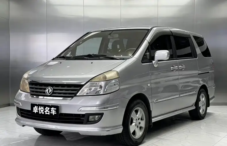 Dongfeng Yuxuan 2013 из Китая
