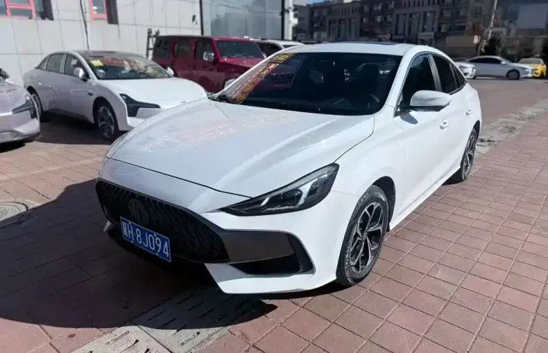 MG MG5 2024 из Китая