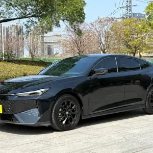 Changan UNI-V 2024 из Китая