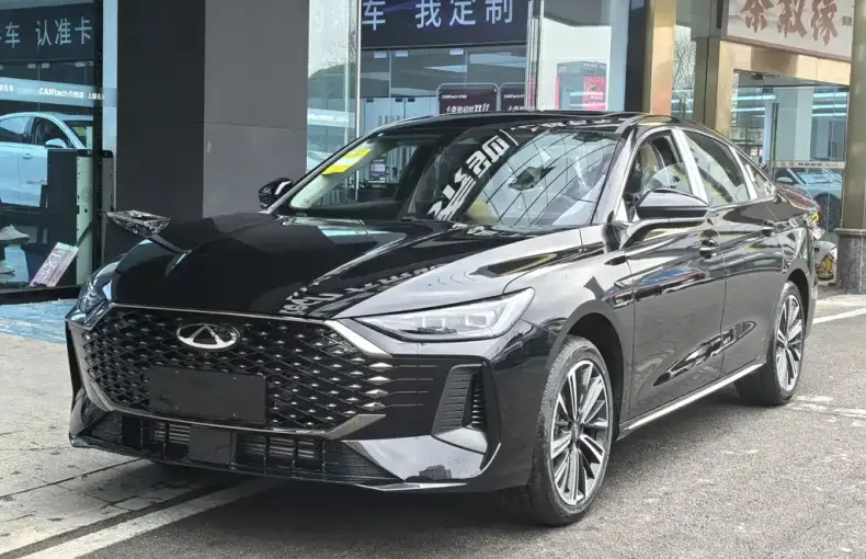 Chery Arrizo 8 из Китая