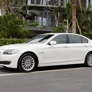BMW 5 Series 2012 306 л.с. из Китая