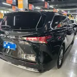 Toyota Sienna 2025 из Китая