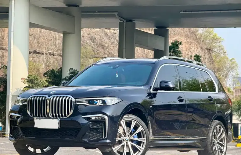 BMW X7 2022 из Китая