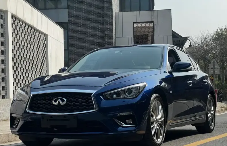 Infiniti Q50L 2019 из Китая