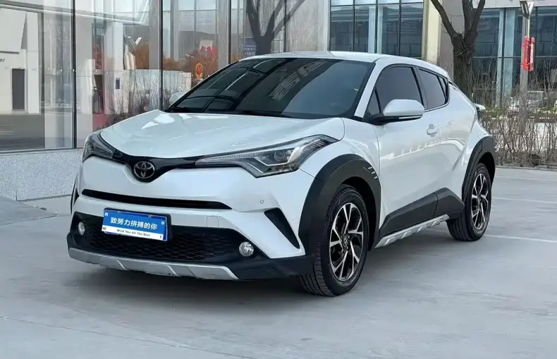 Toyota C-HR 2018 из Китая