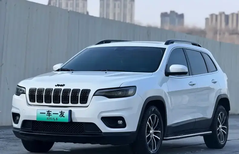 Jeep Cherokee 2020 из Китая