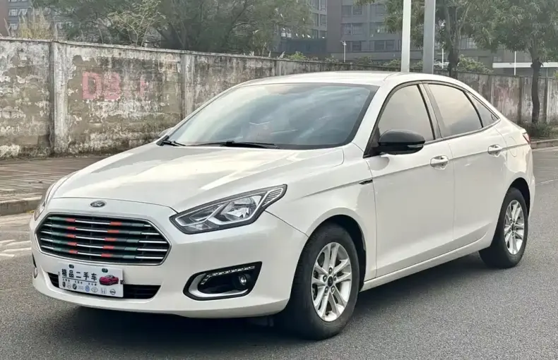 Ford Escort 2021 из Китая