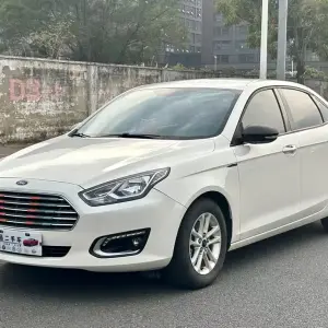 Ford Escort 2021 122 л.с. из Китая
