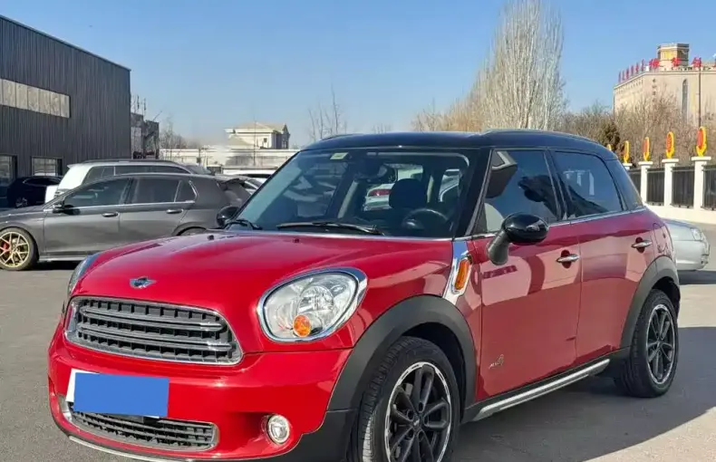 MINI Mini Countryman 2016 из Китая